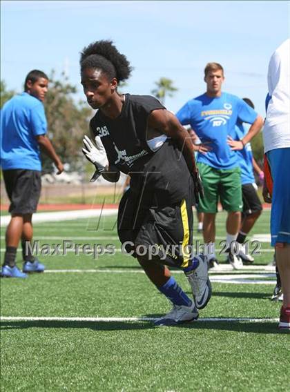 Thumbnail 2 in RT25 Receivers Camp (Sacramento) photogallery.