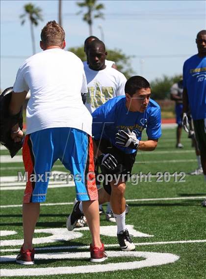 Thumbnail 2 in RT25 Receivers Camp (Sacramento) photogallery.