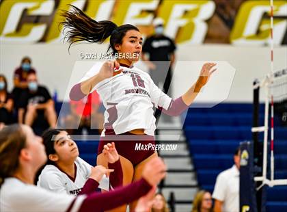 Thumbnail 1 in Desert Mountain @ Casteel photogallery.