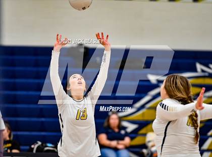 Thumbnail 2 in Desert Mountain @ Casteel photogallery.