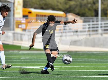 Thumbnail 3 in Victoria East vs. Seguin (Dripping Springs Invitational) photogallery.