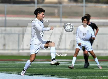 Thumbnail 2 in Victoria East vs. Seguin (Dripping Springs Invitational) photogallery.