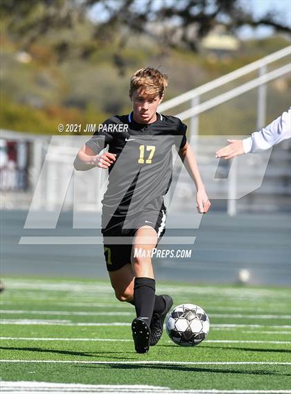 Thumbnail 3 in Victoria East vs. Seguin (Dripping Springs Invitational) photogallery.