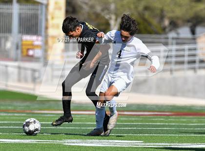 Thumbnail 3 in Victoria East vs. Seguin (Dripping Springs Invitational) photogallery.