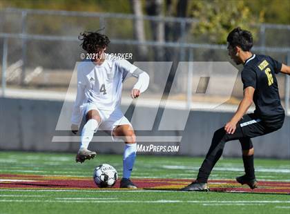 Thumbnail 2 in Victoria East vs. Seguin (Dripping Springs Invitational) photogallery.