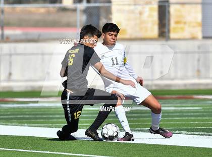 Thumbnail 1 in Victoria East vs. Seguin (Dripping Springs Invitational) photogallery.