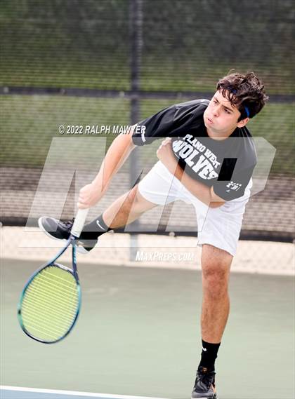 Thumbnail 2 in UIL 4A, 5A, & 6A Boys State Tennis Finals  photogallery.