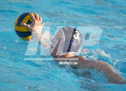 Thumbnail 3 in Bishop's vs. Newport Harbor (CIF SoCal Regional D1 Semifinal) photogallery.