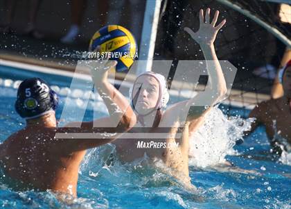 Thumbnail 2 in Bishop's vs. Newport Harbor (CIF SoCal Regional D1 Semifinal) photogallery.