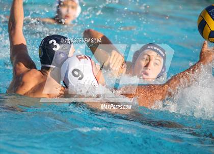 Thumbnail 2 in Bishop's vs. Newport Harbor (CIF SoCal Regional D1 Semifinal) photogallery.