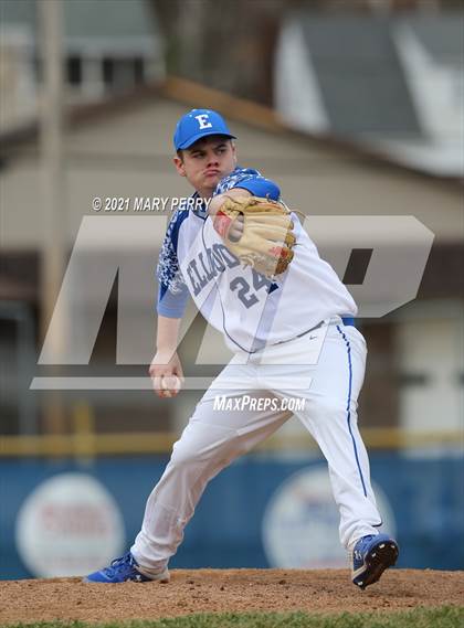 Thumbnail 1 in Shenango @ Lincoln photogallery.