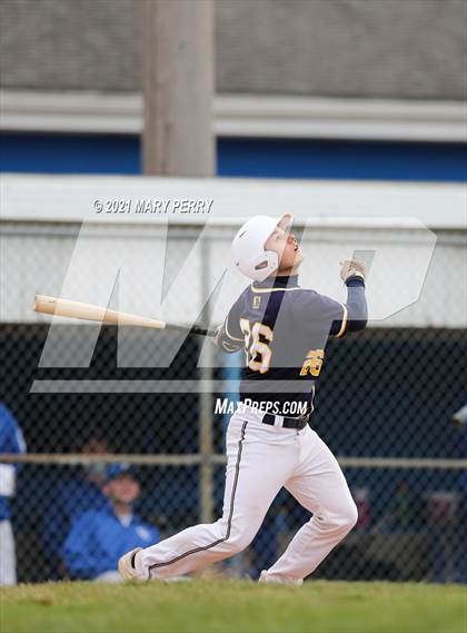 Thumbnail 2 in Shenango @ Lincoln photogallery.