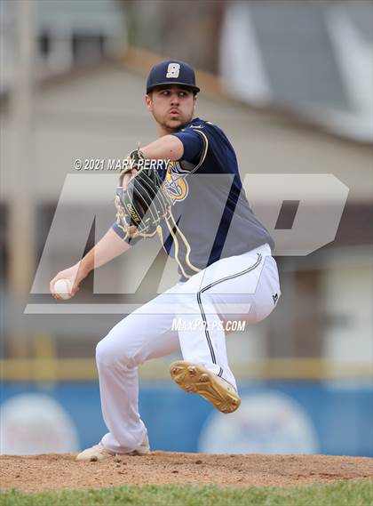 Thumbnail 3 in Shenango @ Lincoln photogallery.