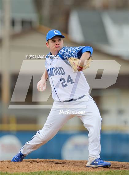 Thumbnail 2 in Shenango @ Lincoln photogallery.