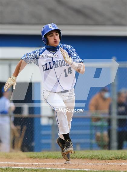 Thumbnail 2 in Shenango @ Lincoln photogallery.
