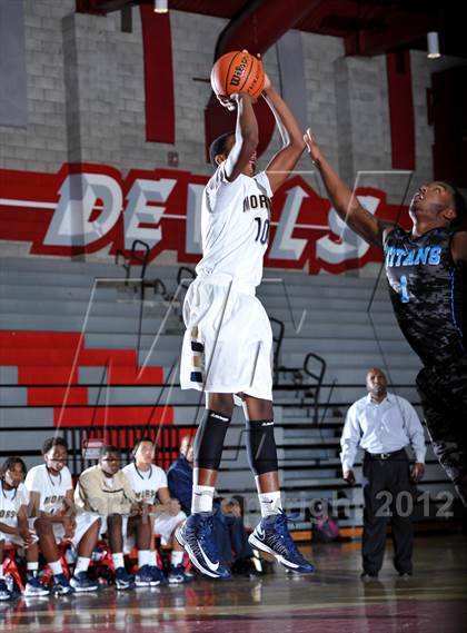 Thumbnail 2 in Morse Vs Eastlake (Xtreme Glass Invitational) photogallery.