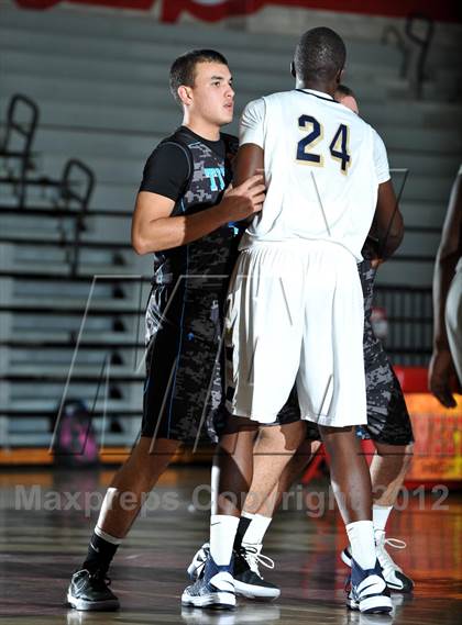 Thumbnail 2 in Morse Vs Eastlake (Xtreme Glass Invitational) photogallery.