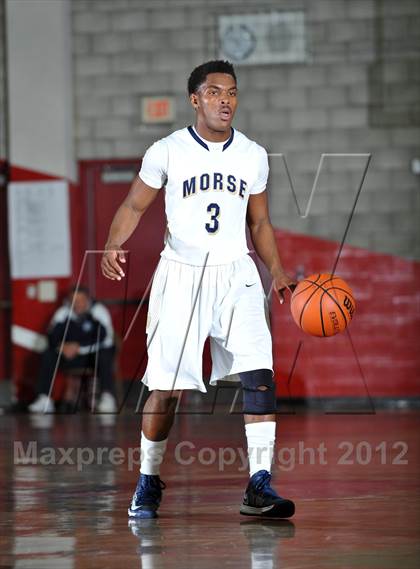Thumbnail 3 in Morse Vs Eastlake (Xtreme Glass Invitational) photogallery.