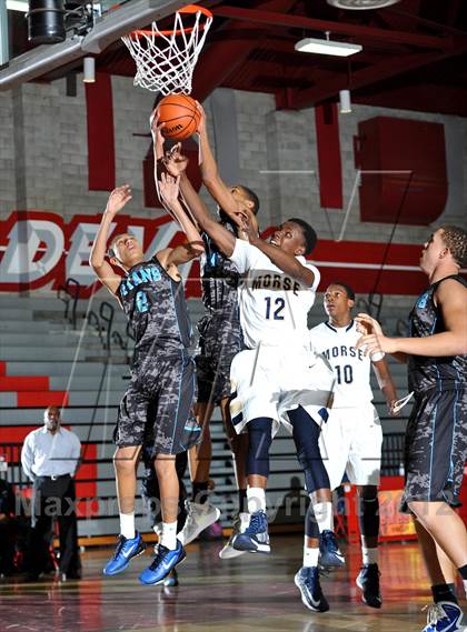 Thumbnail 3 in Morse Vs Eastlake (Xtreme Glass Invitational) photogallery.