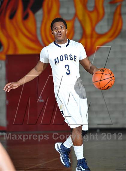 Thumbnail 3 in Morse Vs Eastlake (Xtreme Glass Invitational) photogallery.