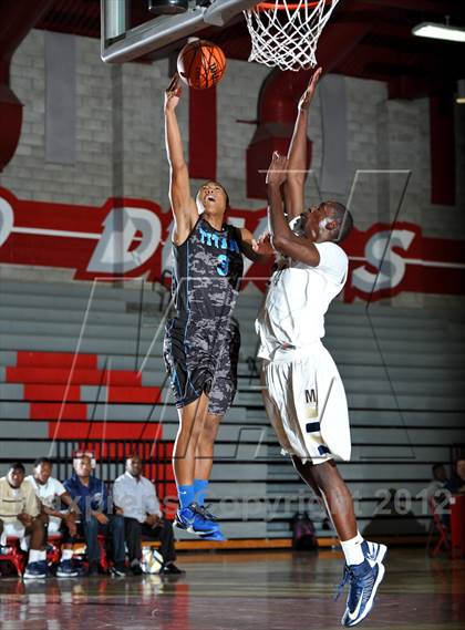 Thumbnail 1 in Morse Vs Eastlake (Xtreme Glass Invitational) photogallery.