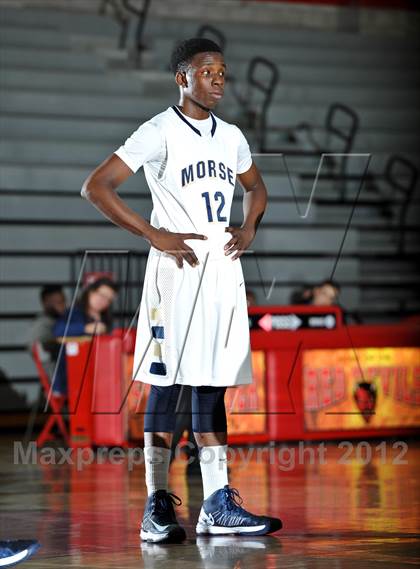 Thumbnail 3 in Morse Vs Eastlake (Xtreme Glass Invitational) photogallery.