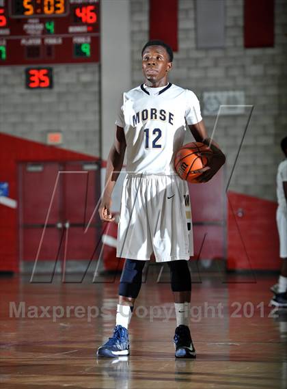 Thumbnail 2 in Morse Vs Eastlake (Xtreme Glass Invitational) photogallery.