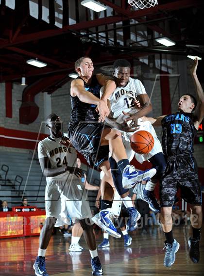 Thumbnail 2 in Morse Vs Eastlake (Xtreme Glass Invitational) photogallery.