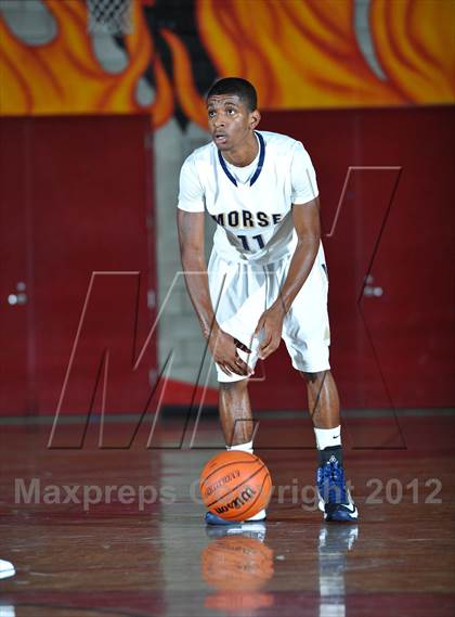 Thumbnail 3 in Morse Vs Eastlake (Xtreme Glass Invitational) photogallery.