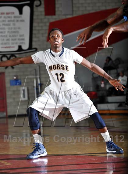 Thumbnail 1 in Morse Vs Eastlake (Xtreme Glass Invitational) photogallery.