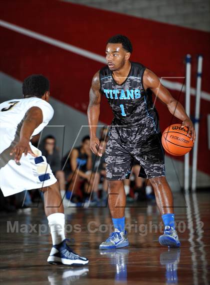 Thumbnail 1 in Morse Vs Eastlake (Xtreme Glass Invitational) photogallery.