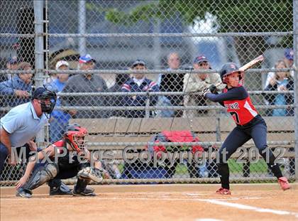 Thumbnail 1 in East Islip vs MacArthur (NYSPHSAA Class AA Regional Final) photogallery.