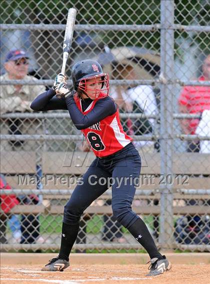 Thumbnail 3 in East Islip vs MacArthur (NYSPHSAA Class AA Regional Final) photogallery.