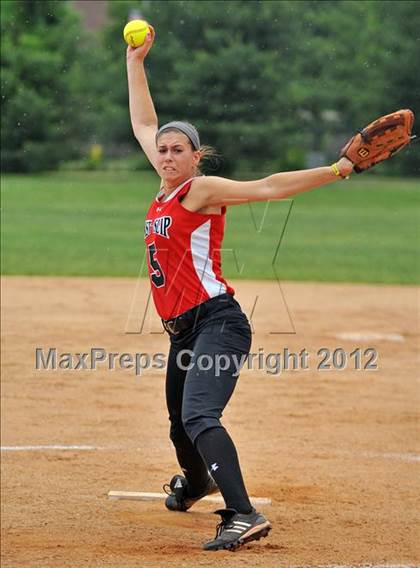 Thumbnail 1 in East Islip vs MacArthur (NYSPHSAA Class AA Regional Final) photogallery.