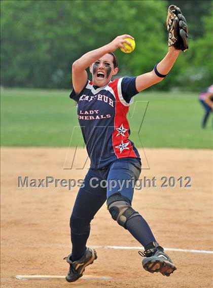 Thumbnail 2 in East Islip vs MacArthur (NYSPHSAA Class AA Regional Final) photogallery.