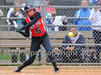 Thumbnail 1 in East Islip vs MacArthur (NYSPHSAA Class AA Regional Final) photogallery.