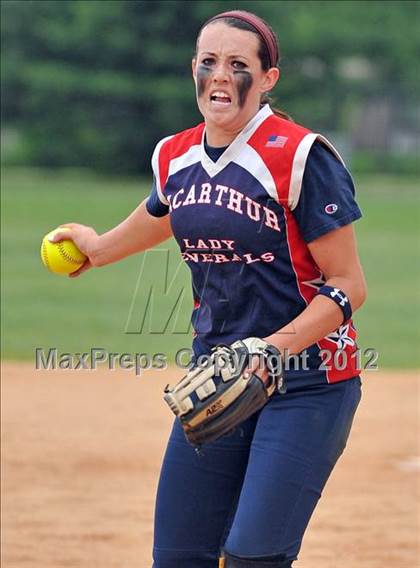 Thumbnail 1 in East Islip vs MacArthur (NYSPHSAA Class AA Regional Final) photogallery.