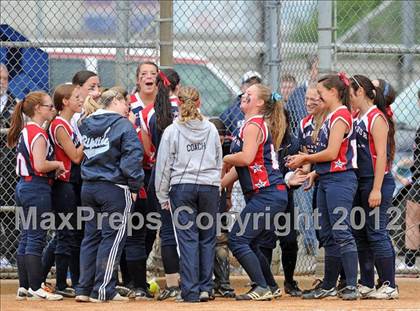 Thumbnail 3 in East Islip vs MacArthur (NYSPHSAA Class AA Regional Final) photogallery.