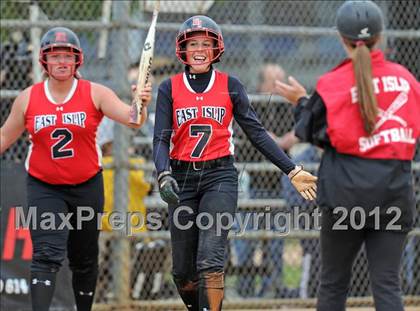 Thumbnail 1 in East Islip vs MacArthur (NYSPHSAA Class AA Regional Final) photogallery.