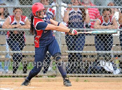 Thumbnail 2 in East Islip vs MacArthur (NYSPHSAA Class AA Regional Final) photogallery.