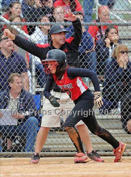 Thumbnail 1 in East Islip vs MacArthur (NYSPHSAA Class AA Regional Final) photogallery.