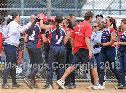 Thumbnail 3 in East Islip vs MacArthur (NYSPHSAA Class AA Regional Final) photogallery.