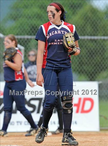 Thumbnail 1 in East Islip vs MacArthur (NYSPHSAA Class AA Regional Final) photogallery.
