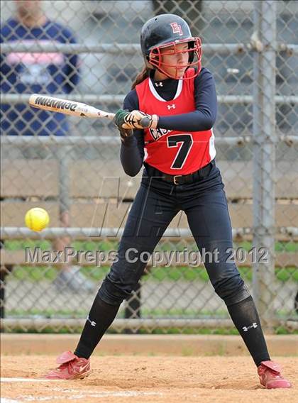 Thumbnail 2 in East Islip vs MacArthur (NYSPHSAA Class AA Regional Final) photogallery.