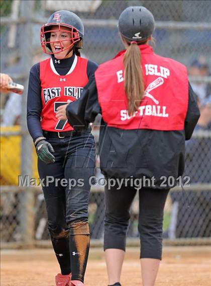 Thumbnail 2 in East Islip vs MacArthur (NYSPHSAA Class AA Regional Final) photogallery.