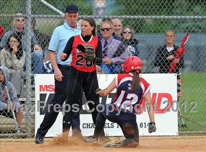 Thumbnail 3 in East Islip vs MacArthur (NYSPHSAA Class AA Regional Final) photogallery.