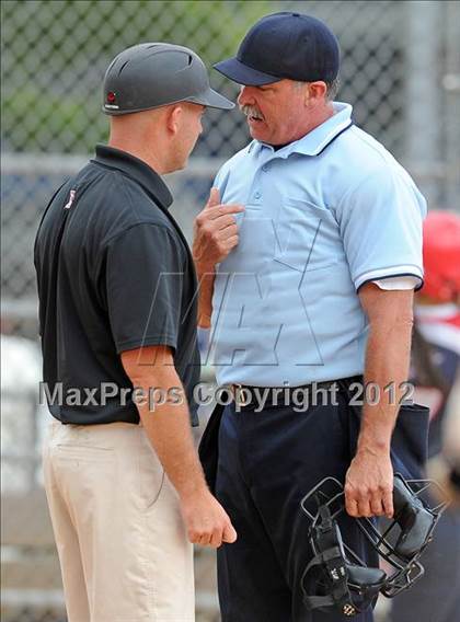 Thumbnail 3 in East Islip vs MacArthur (NYSPHSAA Class AA Regional Final) photogallery.