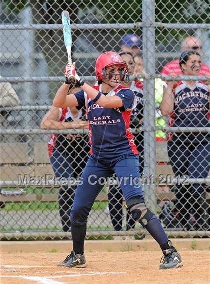 Thumbnail 1 in East Islip vs MacArthur (NYSPHSAA Class AA Regional Final) photogallery.