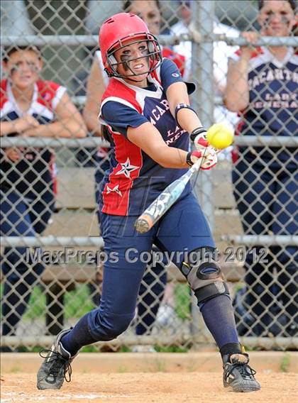 Thumbnail 1 in East Islip vs MacArthur (NYSPHSAA Class AA Regional Final) photogallery.