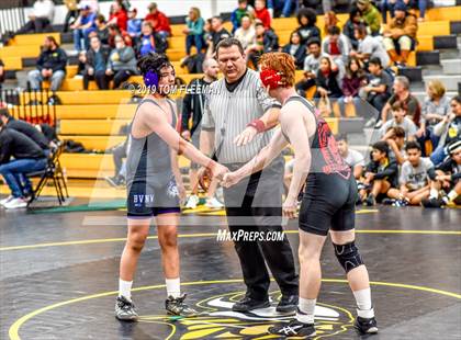 Thumbnail 2 in Shawnee Mission West Invitational photogallery.